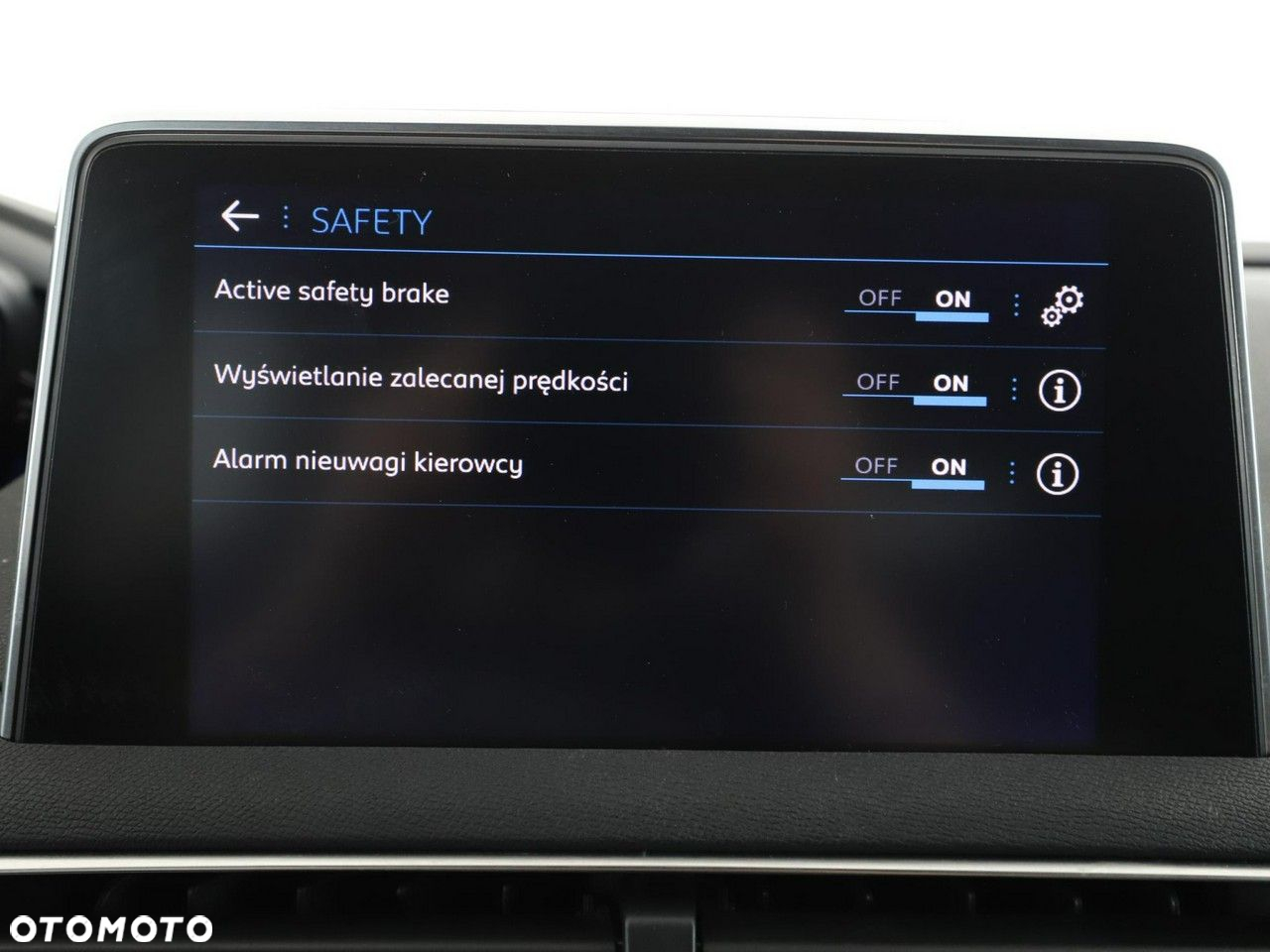 Peugeot 3008 PureTech 130 Stop & Start GPF Allure Pack - 28