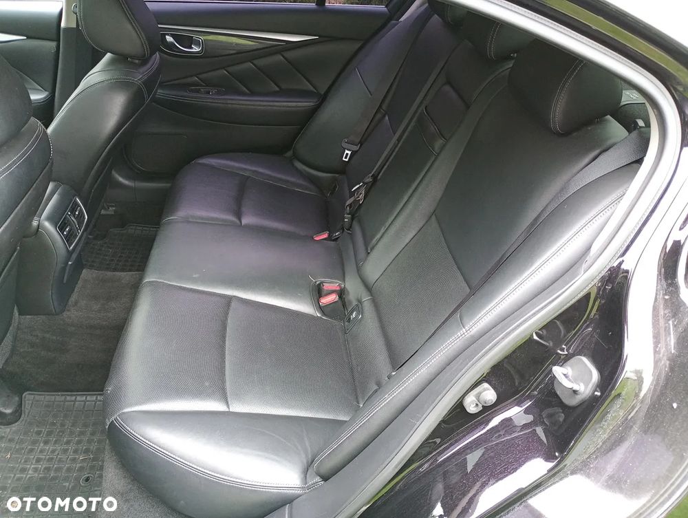 Infiniti Q50 2.2d Business Executive - 18