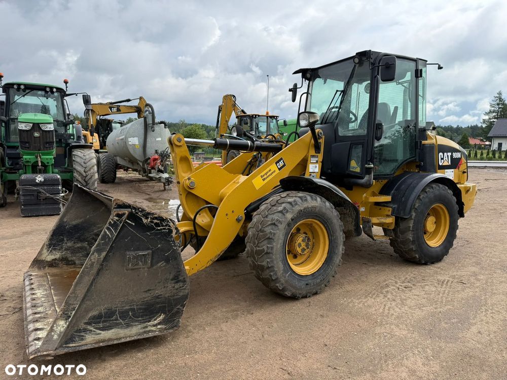 Caterpillar 908 M - 1