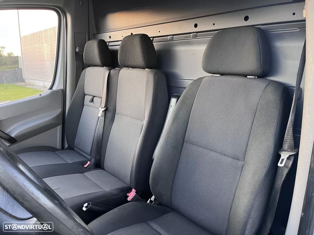 Mercedes-Benz sprinter 310 cdi longa automática - 17