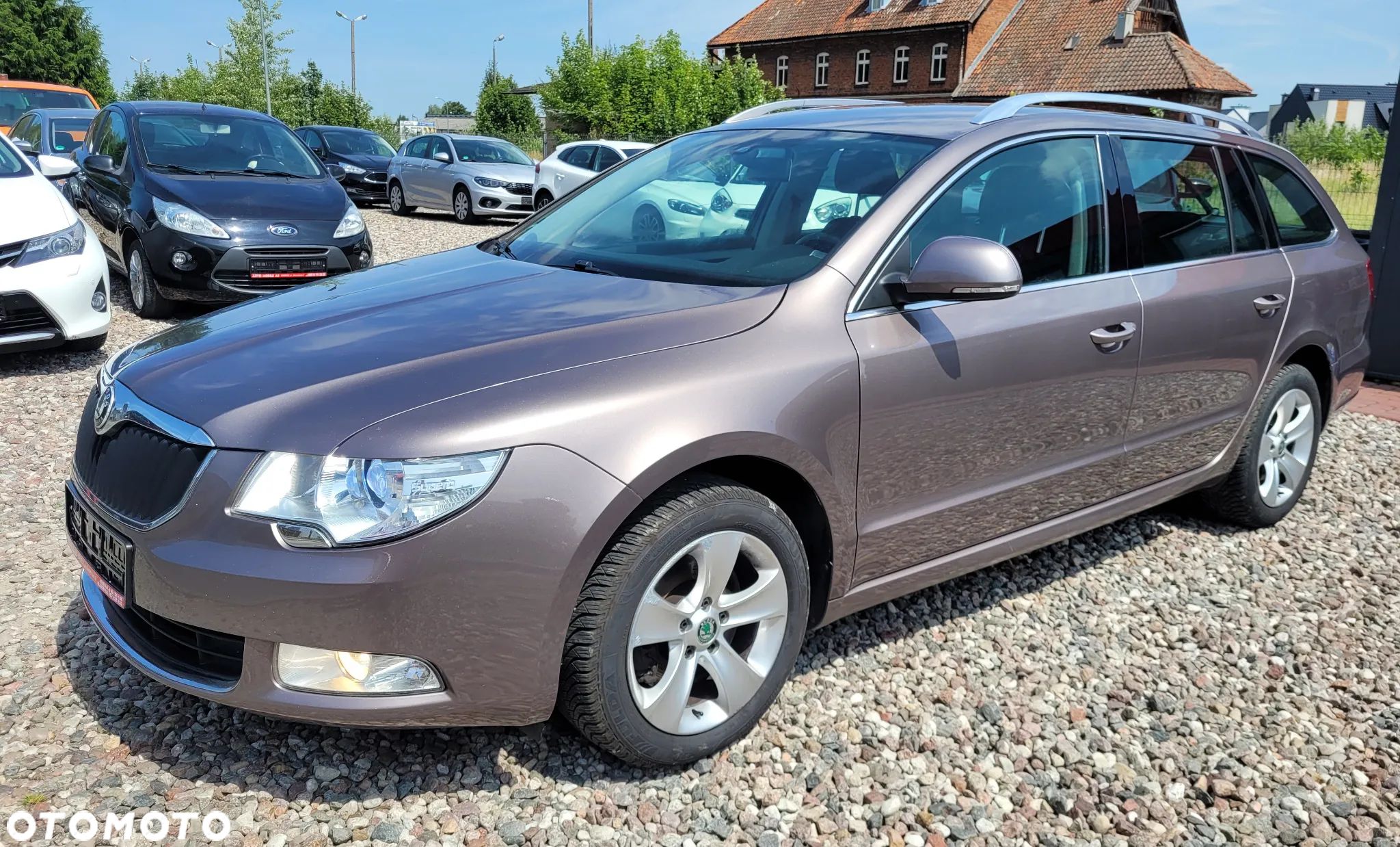 Skoda Superb 2.0 TDI Comfort DSG - 1