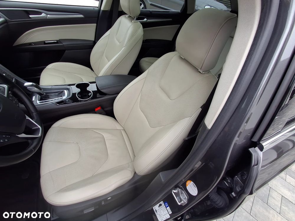 Ford Mondeo - 16