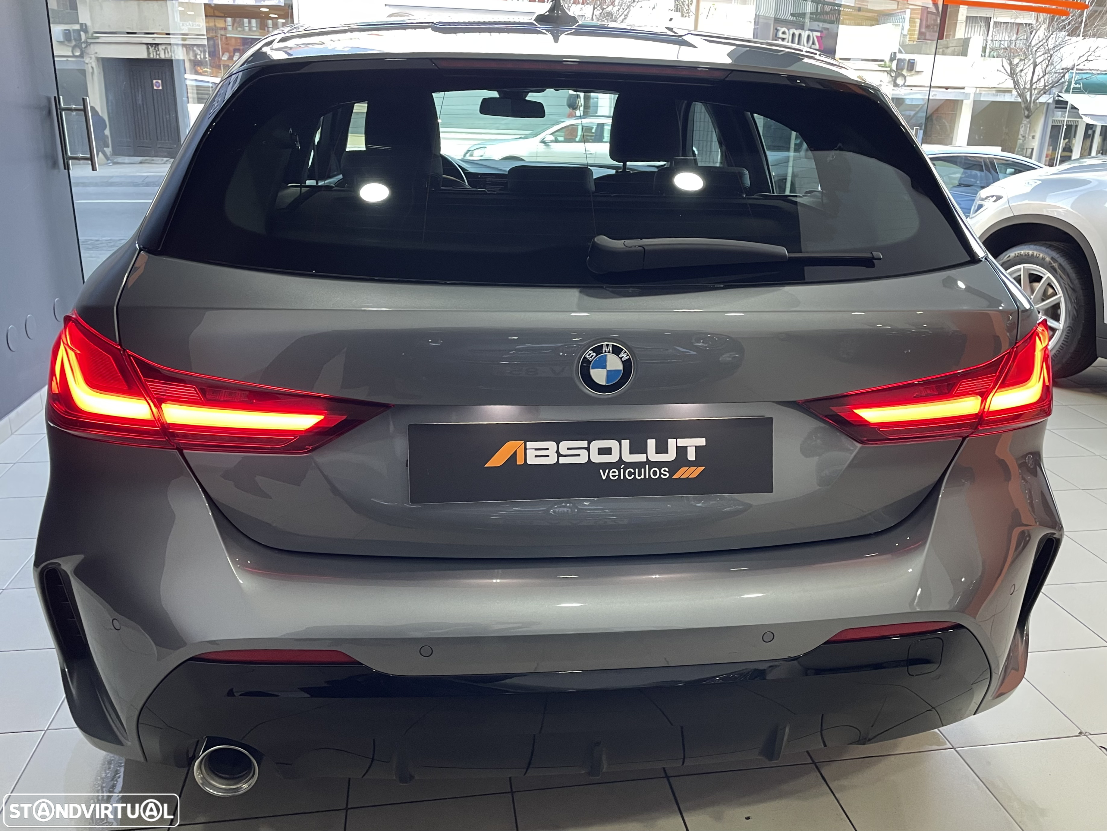 BMW 116 d Pack Desportivo M - 5
