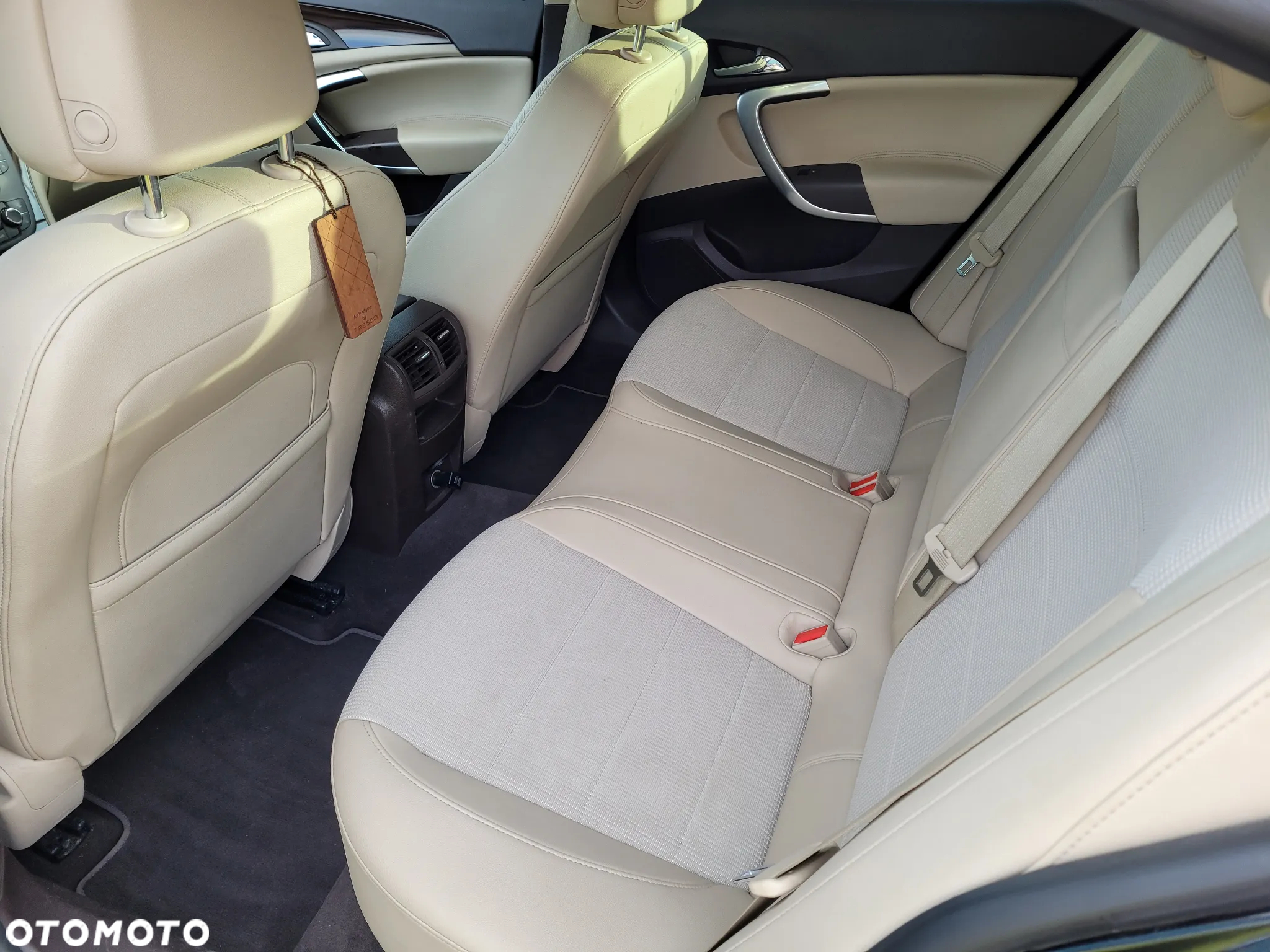 Opel Insignia 2.0 CDTI Cosmo - 4