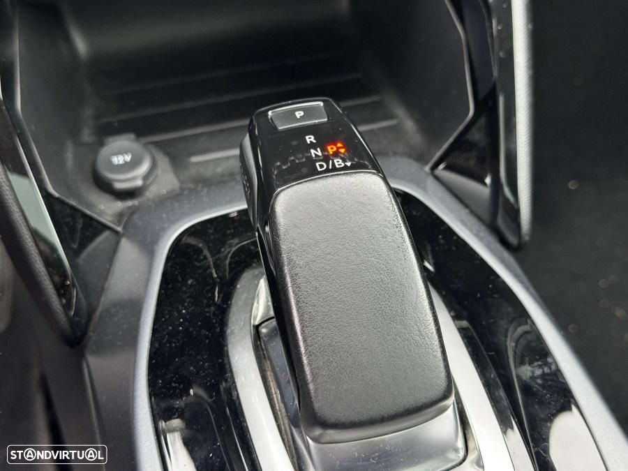 Peugeot e-2008 50 kWh GT Pack - 18