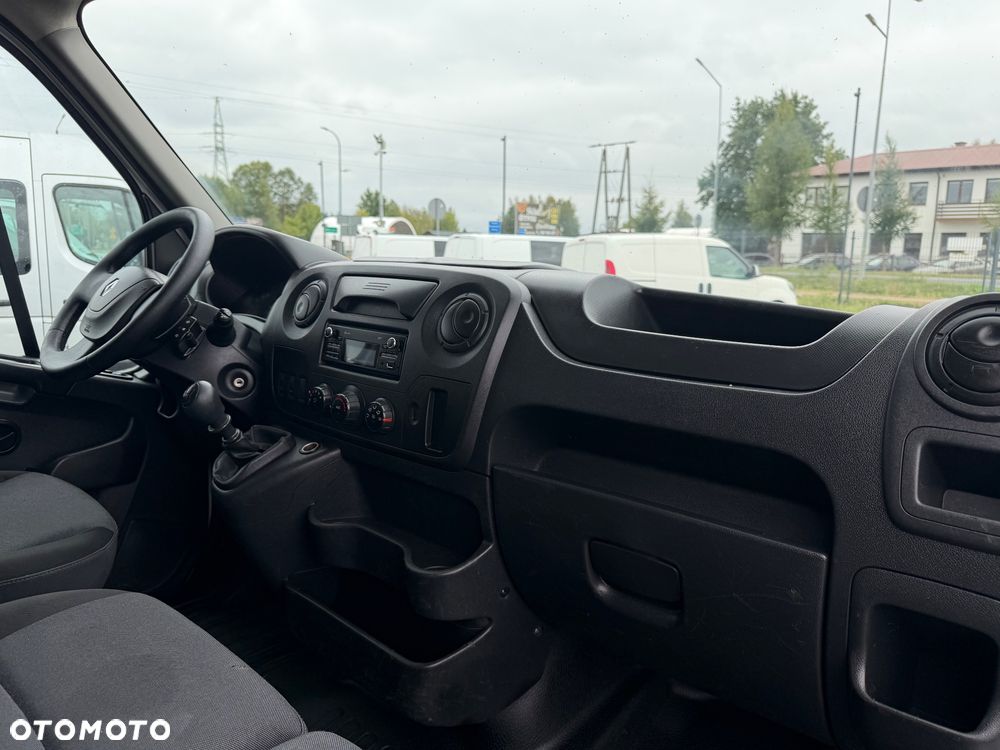 Renault Master - 25