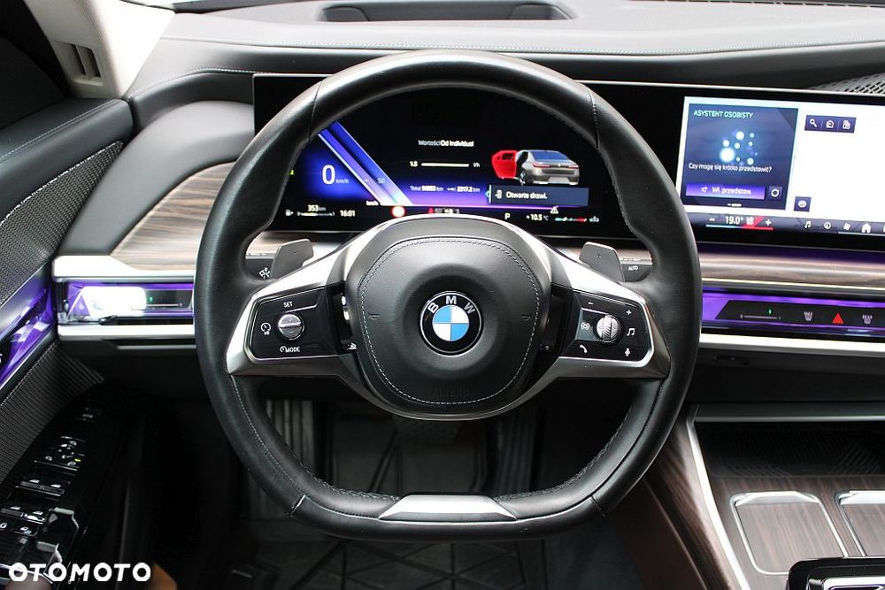 BMW Seria 7 740d xDrive mHEV sport - 17