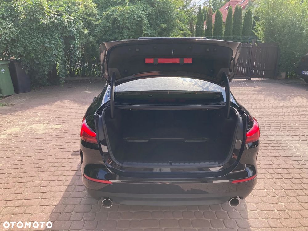 BMW Seria 2 220i Advantage sport - 8