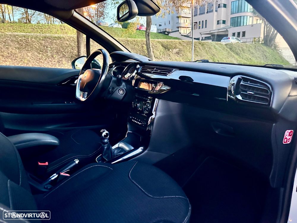 Citroën DS3 1.6 e-HDi So Chic - 26