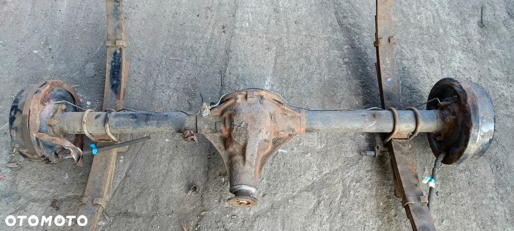 DYFER DYFERENCJAL MOST NISSAN SERENA VANETTE 2.3D - 2