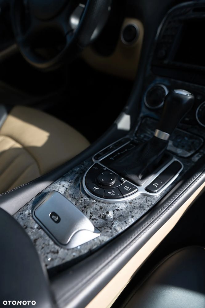 Mercedes-Benz SL 65 AMG - 8