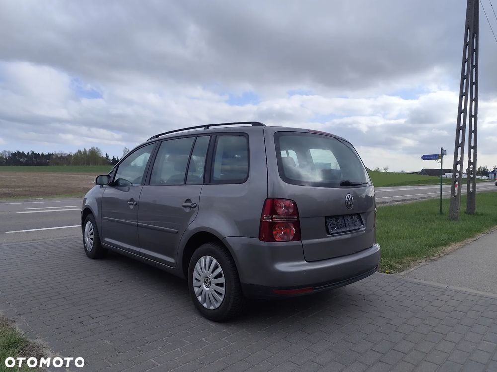 Volkswagen Touran 1.9 TDI Highline - 23