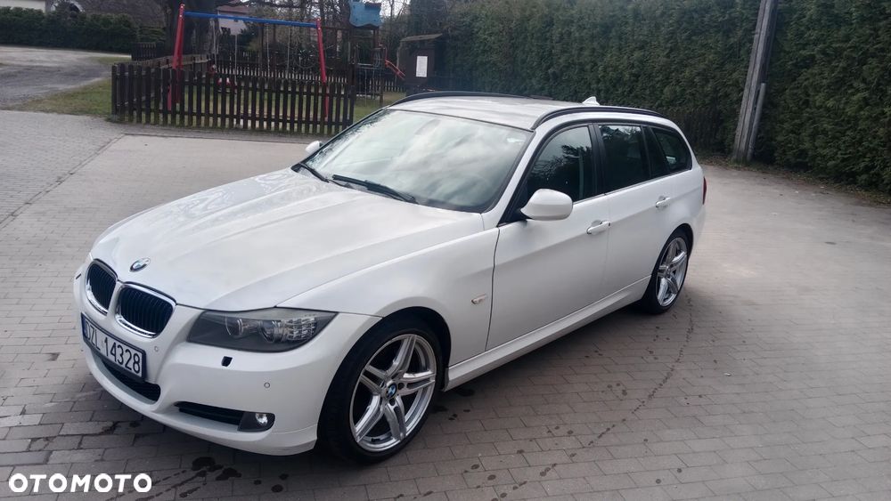 BMW Seria 3 318d DPF Edition Exclusive - 1