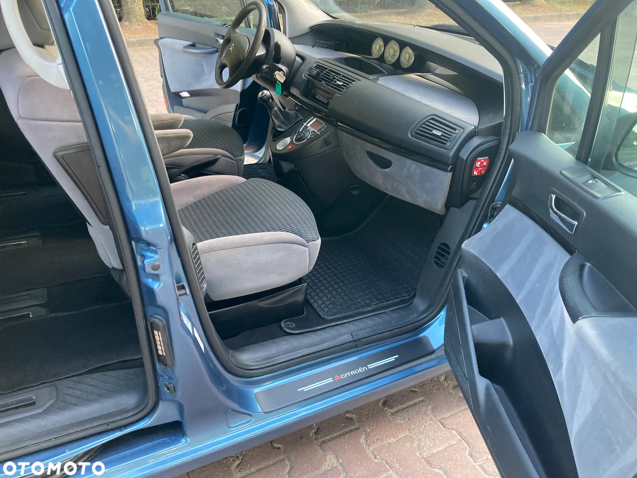 Citroën C8 2.0 16V Confort - 9