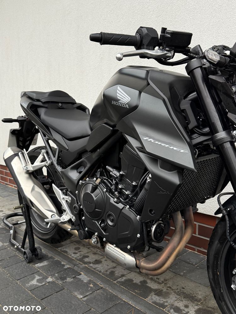 Honda CB - 12