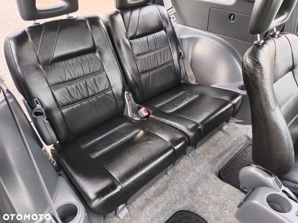 Toyota RAV4 2.0 Special - 16