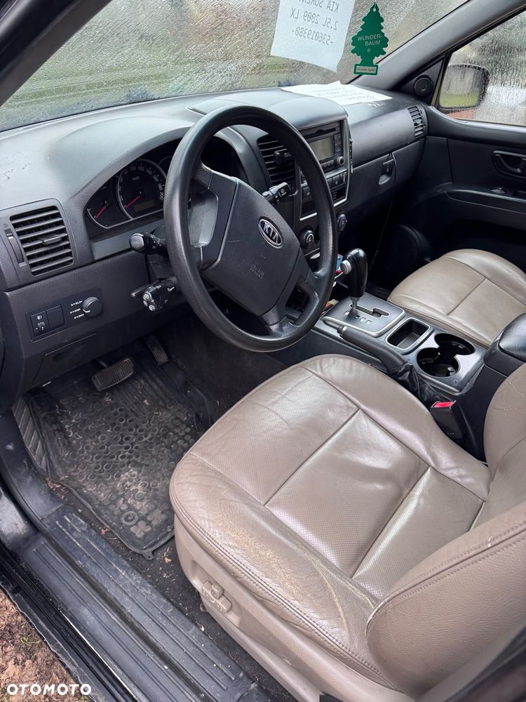 Kia Sorento - 10