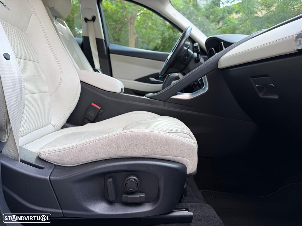 Jaguar E-Pace 2.0 i4 R-Dynamic HSE AWD Aut. - 16