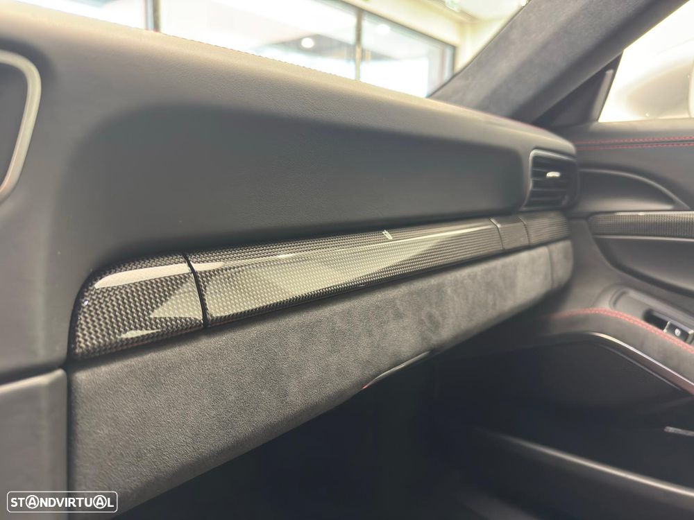 Porsche 911 (991) Carrera 4 GTS PDK - 36