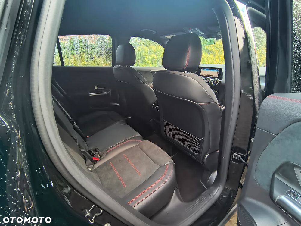 Mercedes-Benz GLA 250 8G-DCT AMG Line - 21