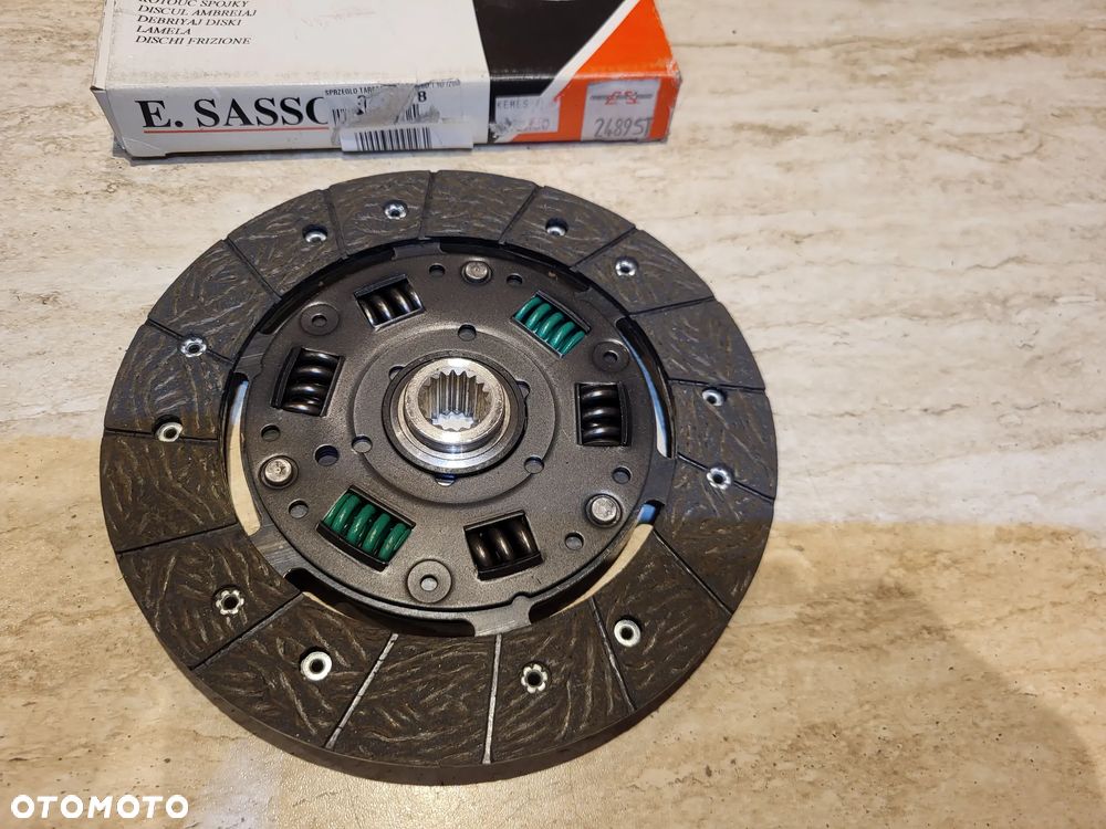 Tarcza sprzęgła 200mm  CITROEN BERLINGO, BERLINGO/MINIVAN, BX, C15, C15/MINIVAN, VISA, XANTIA, XSARA, ZX; LADA NIVA; PEUGEOT 205 I, 205 II, 205/HATCHBACK, 305 II 1.6-1.9D 10.82-12.06 - 2