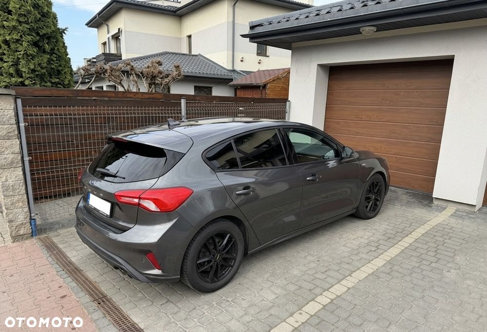 Ford Focus 1.5 EcoBoost ST-Line - 2