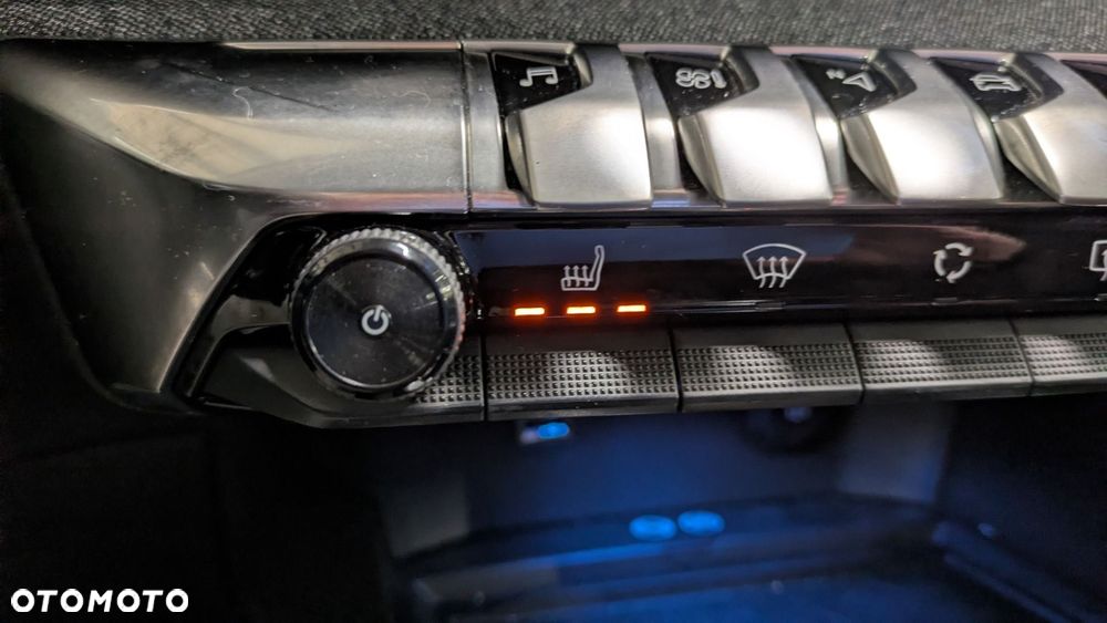 Peugeot 3008 2.0 BlueHDi Crossway S&S EAT8 - 22