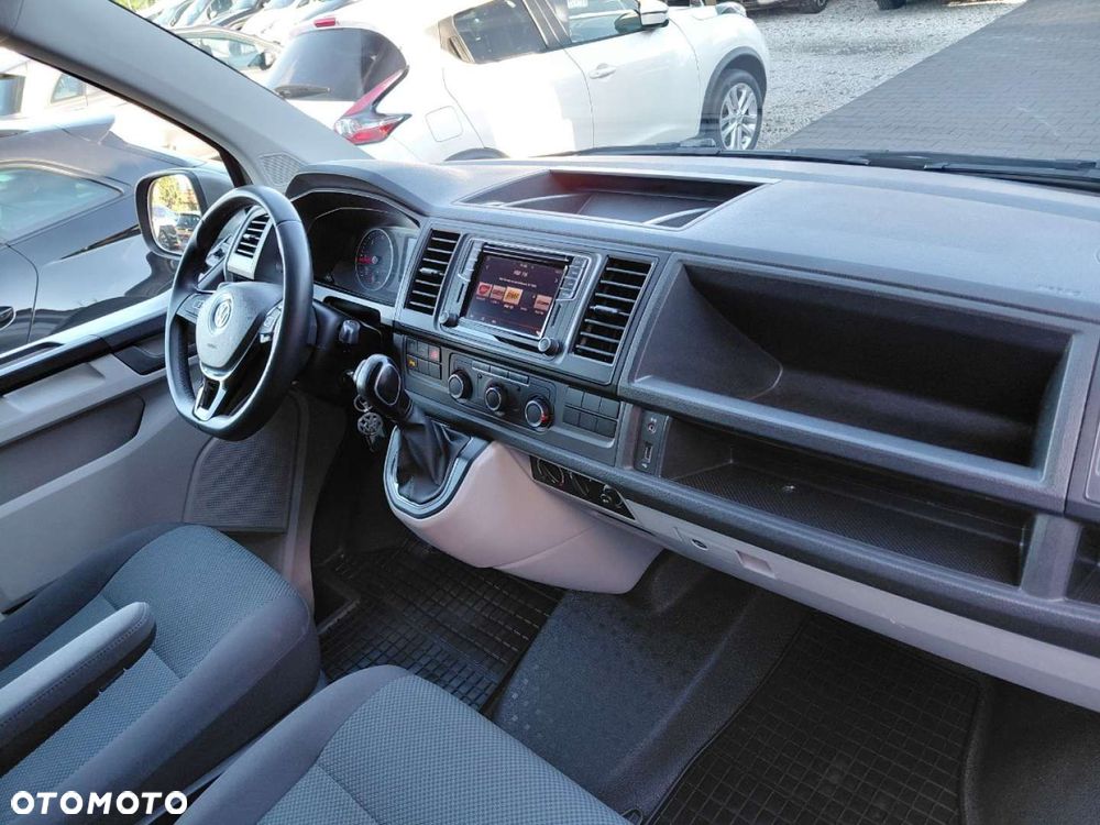 Volkswagen Transporter - 18