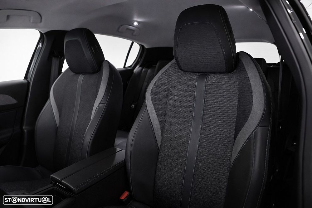 Peugeot 308 1.5 BlueHDi Allure Pack EAT8 - 17