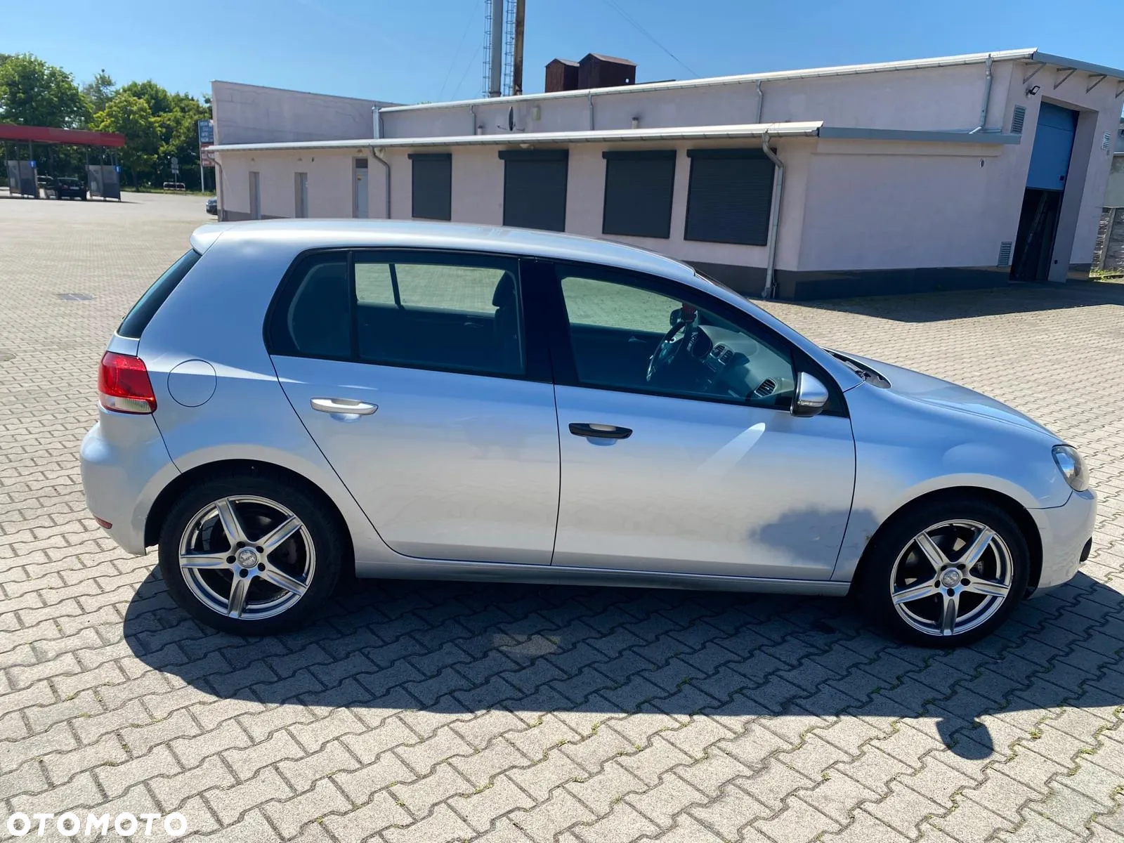 Volkswagen Golf VI 1.6 TDI Comfortline - 14