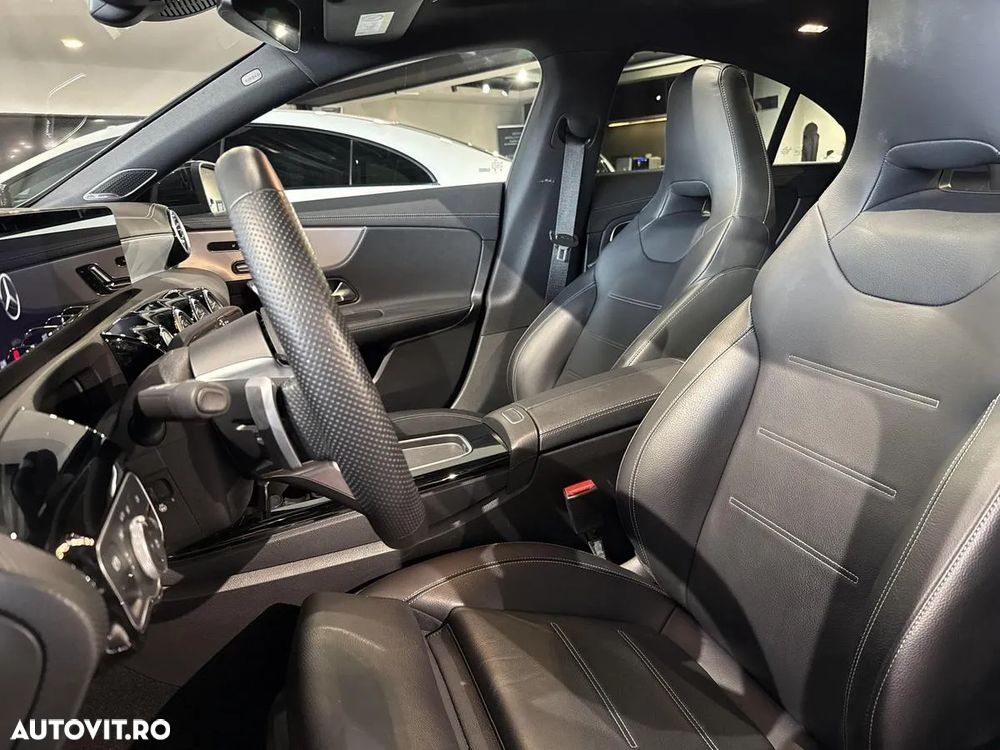 Mercedes-Benz CLA 220 4MATIC Coupe - 17