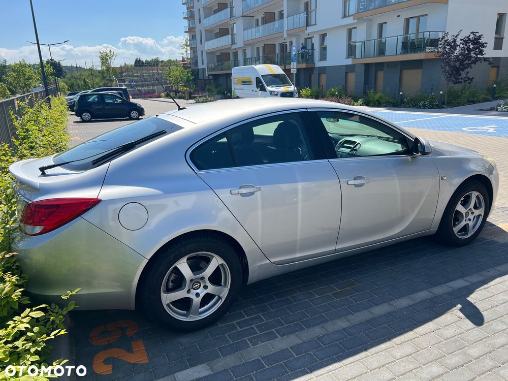 Opel Insignia 1.8 - 4