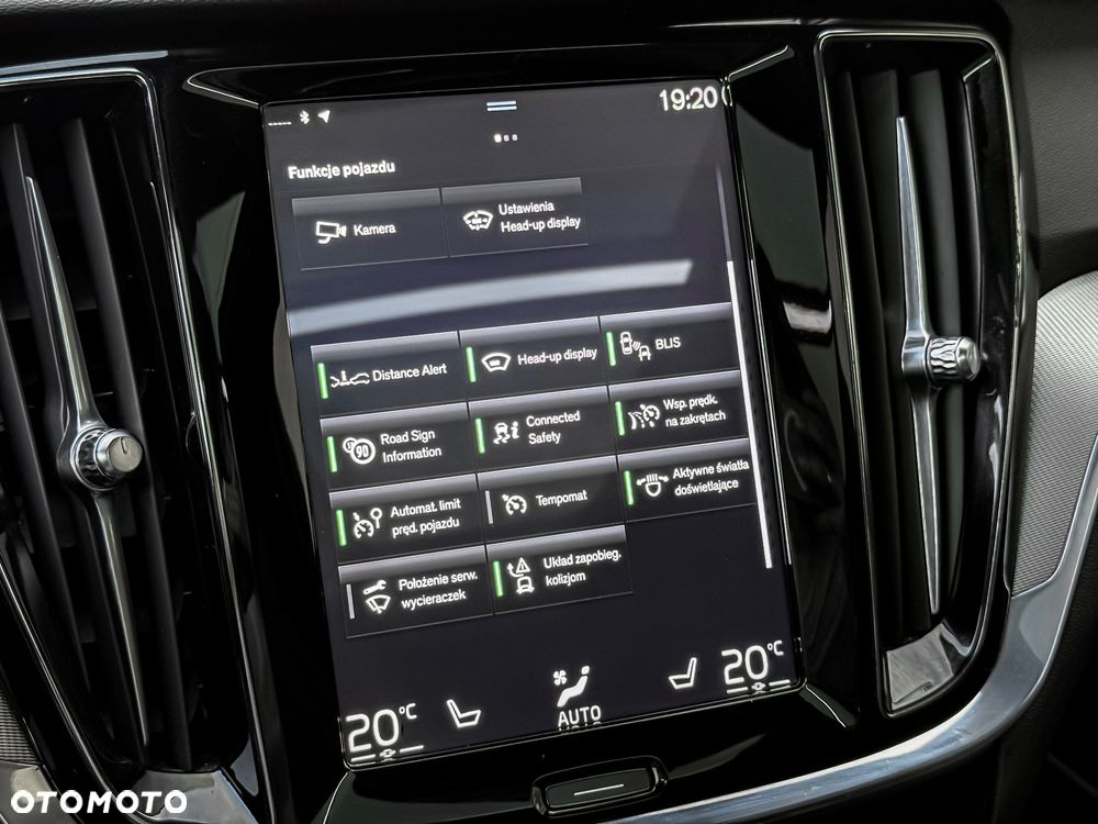 Volvo V60 T8 AWD Recharge Geartronic RDesign - 20