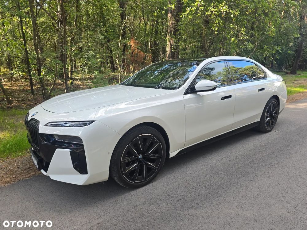 BMW Seria 7 - 18