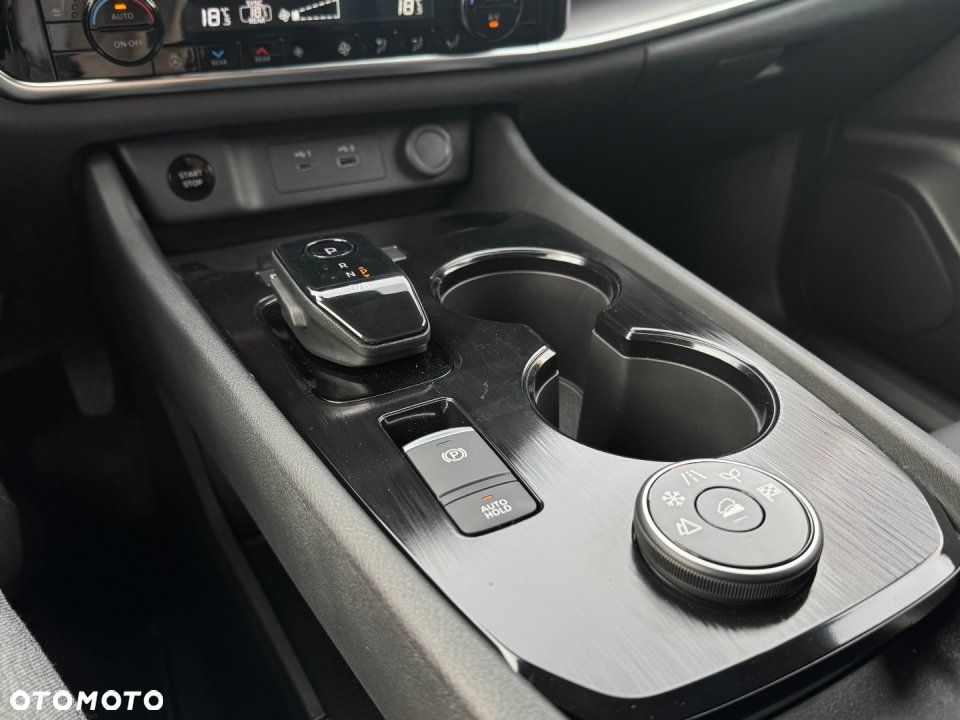 Nissan X-Trail - 14