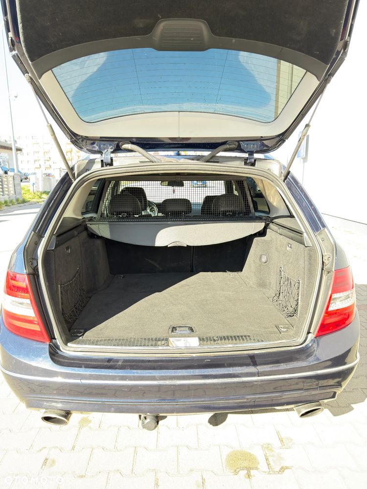 Mercedes-Benz Klasa C 350 CDI DPF (BlueEFFICIENCY) 7G-TRONIC Elegance - 7