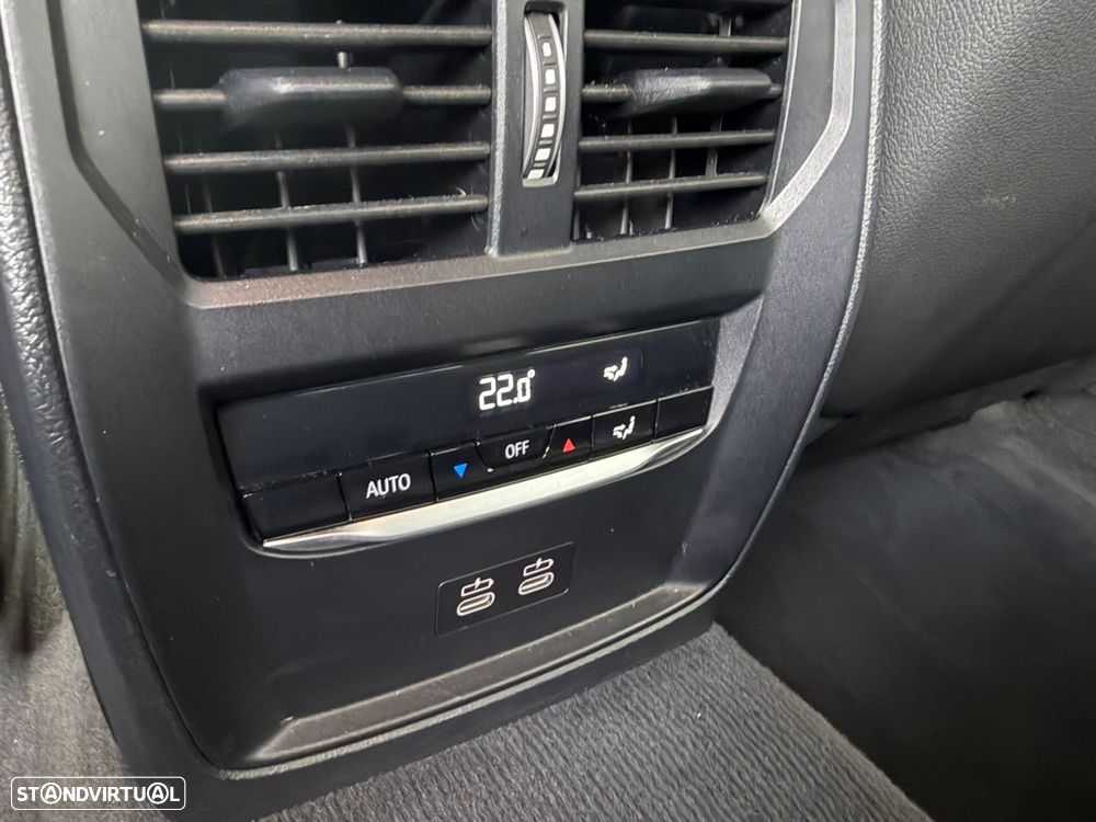 BMW M3 Competition xDrive - 44