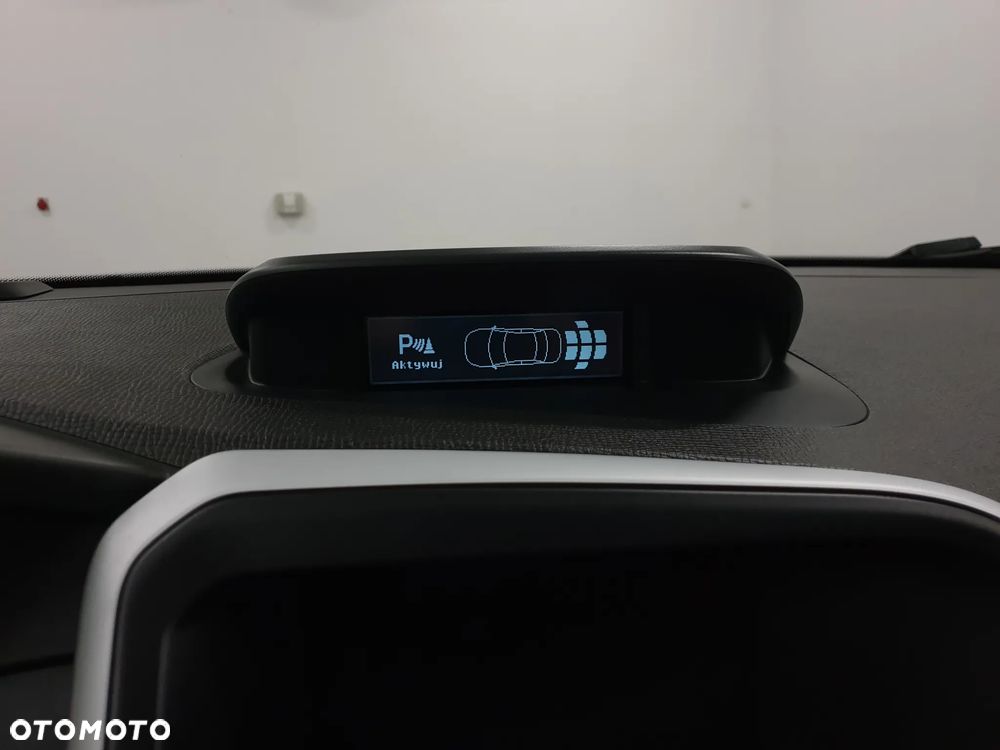 Volvo XC 60 D5 AWD Momentum - 20