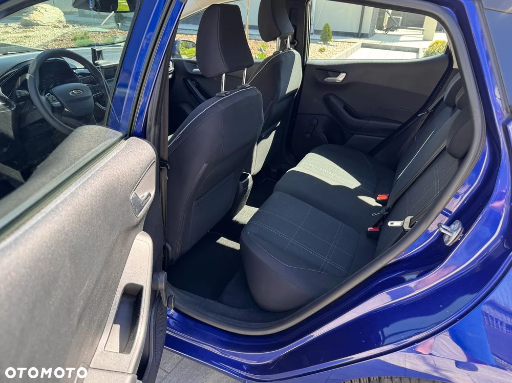 Ford Fiesta 1.1 Trend - 22