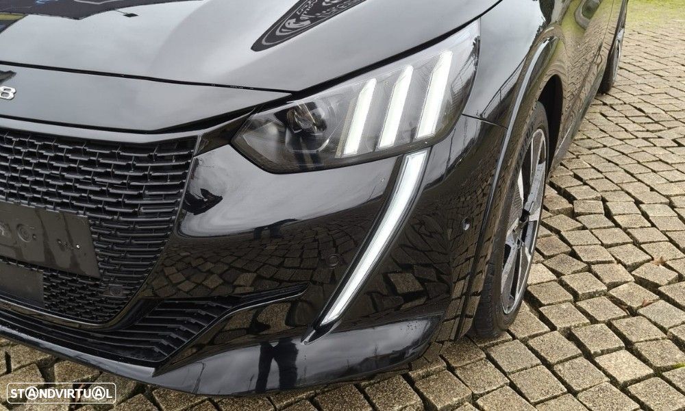 Peugeot e-208 50 kWh GT Pack - 3