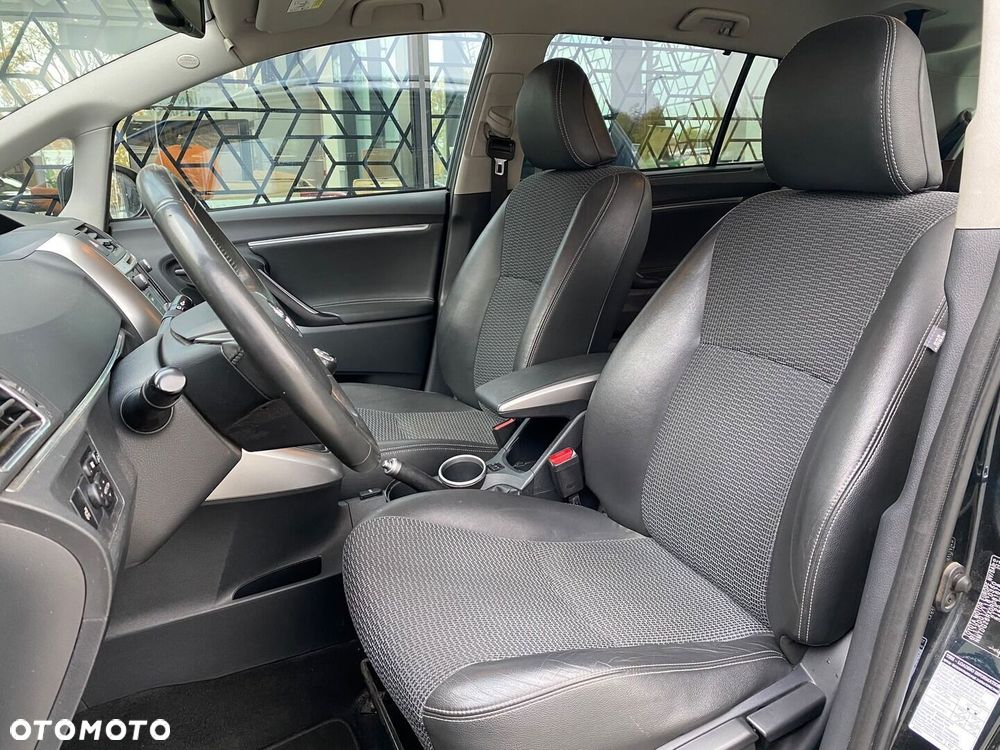 Toyota Verso 1.8 Premium 7os - 6