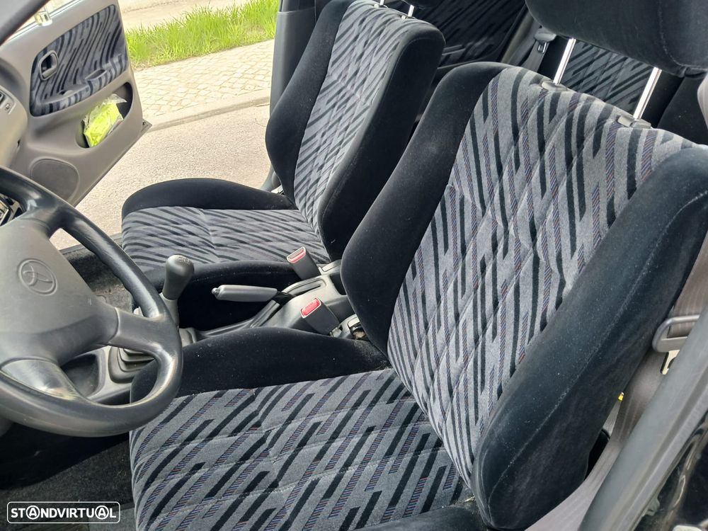 Toyota Corolla - 9
