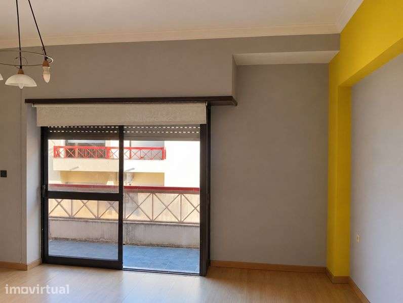 Apartamento T2,cozinha IKEA - Grande imagem: 2/9