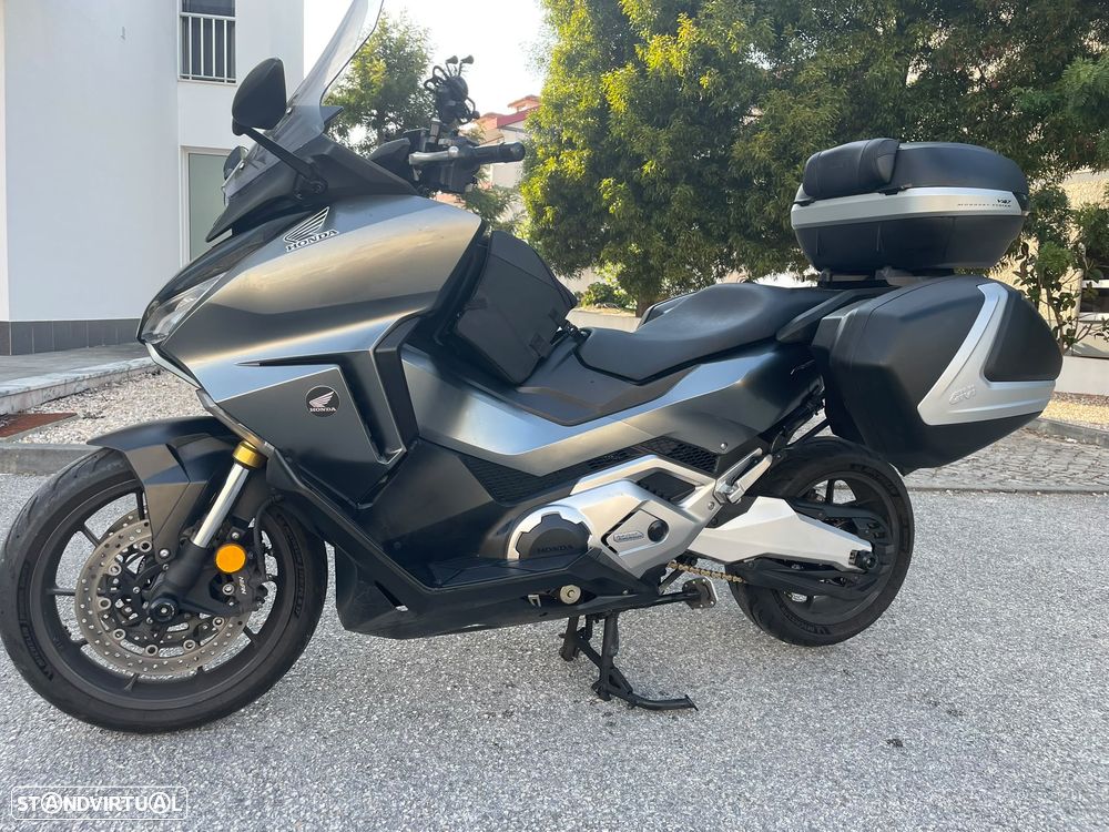 Honda Forza NSS750 - 14