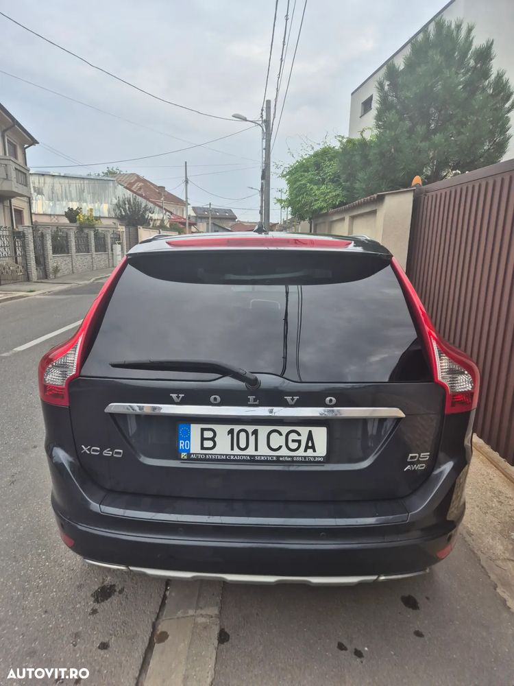 Volvo XC 60 D5 AWD Geartronic Summum - 4
