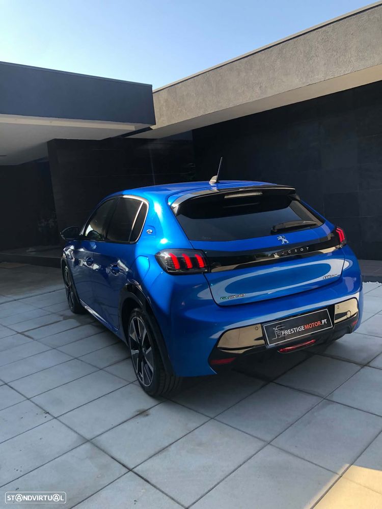 Peugeot e-208 GT Pack - 3