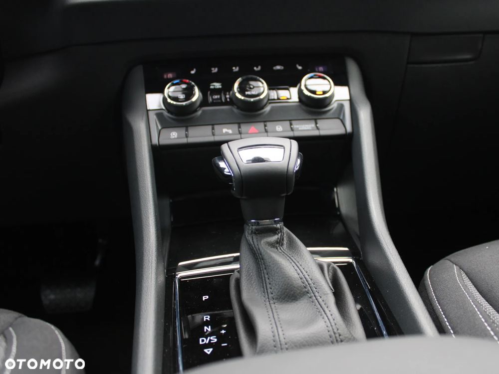 Skoda Karoq 1.5 TSI ACT Drive DSG - 8