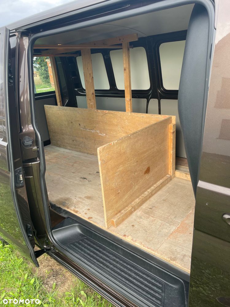 Volkswagen Transporter - 5