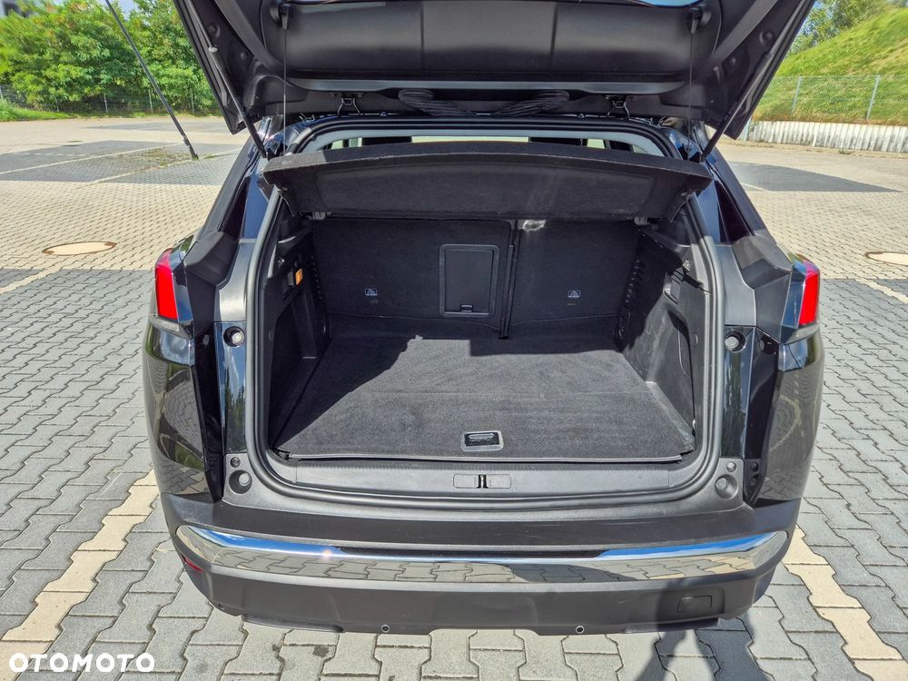 Peugeot 3008 1.6 PureTech HYbrid Allure S&S EAT8 - 11