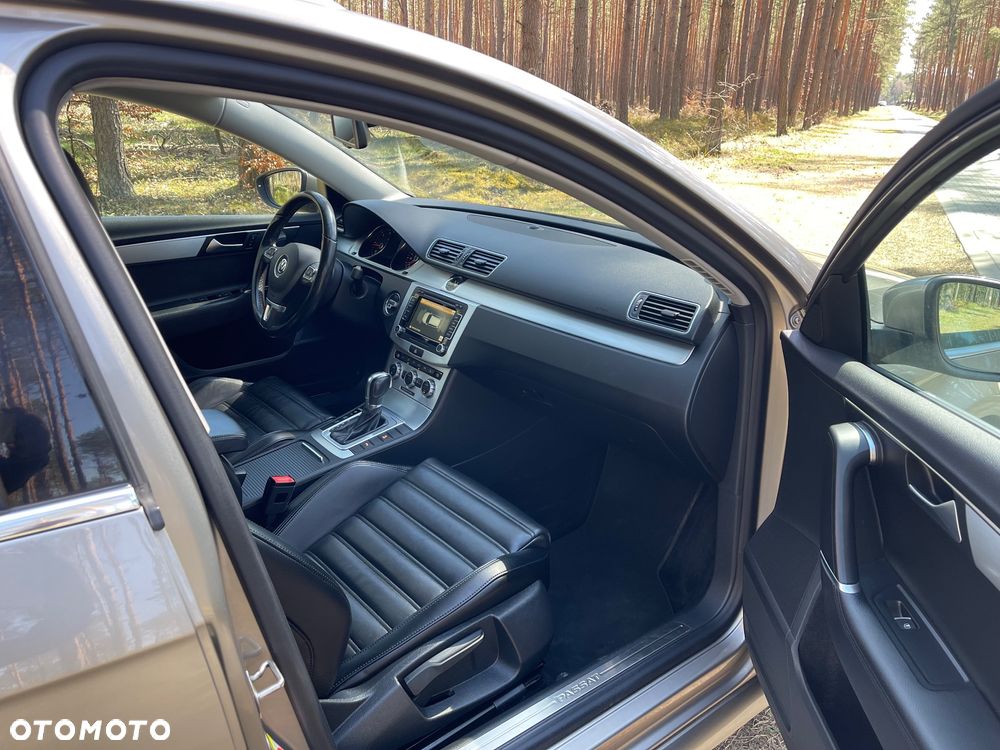 Volkswagen Passat 2.0 TDI Comfortline R-Style DSG - 13